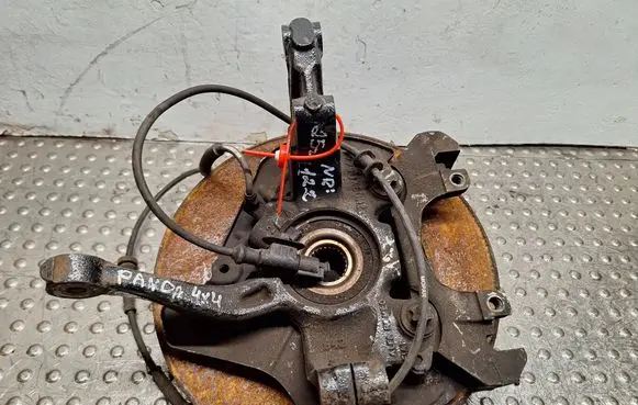 Fiat Panda III Front wheel hub spindle knuckle S25056122