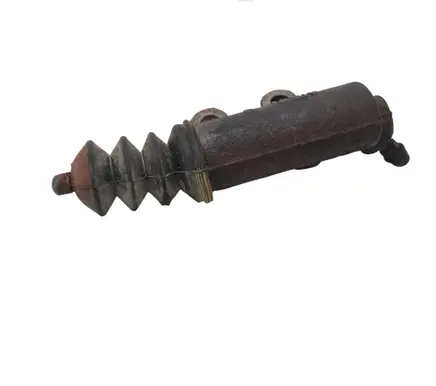 Toyota Corolla E120 E130 Clutch master cylinder AISIN8