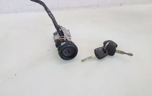 Subaru Forester SF Ignition lock 88213FC000