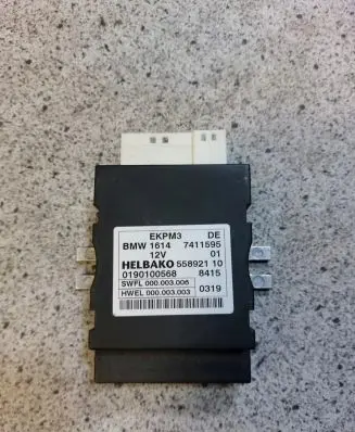 BMW 1 F20 F21 Fuel level meter relay 7411595