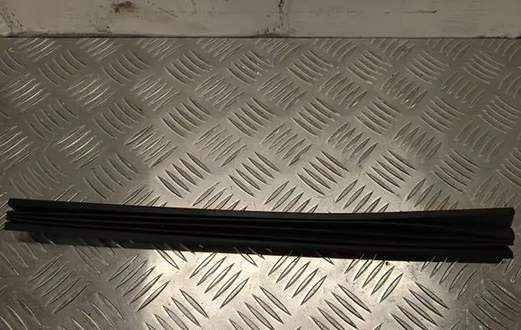 Mercedes-Benz CLS C218 X218 Sunroof sealing rubber A2187800340
