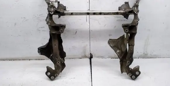 Audi A5 8T 8F Front subframe 8T0399315H 2331101262