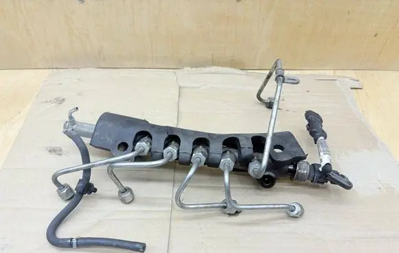 Opel Astra K Fuel main line pipe 55490702 04U02914 61750702