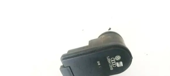 Volkswagen Golf IV Headlight level adjustment motor 1J0941295B