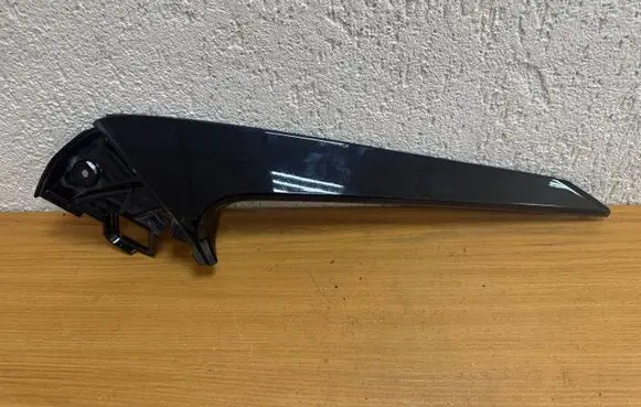 Lexus RX 450H Tailgate trim 7681348020