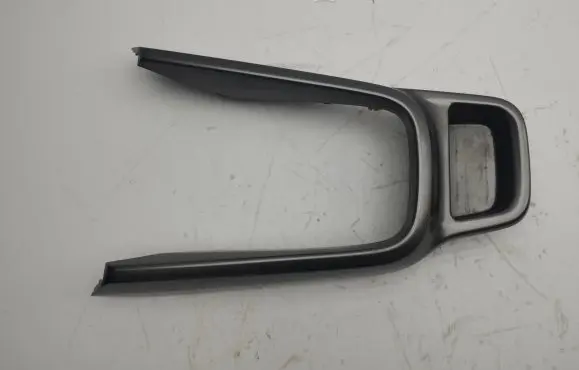 Suzuki Vitara (LY) Gear shifter surround trim plastic 7581154P2
