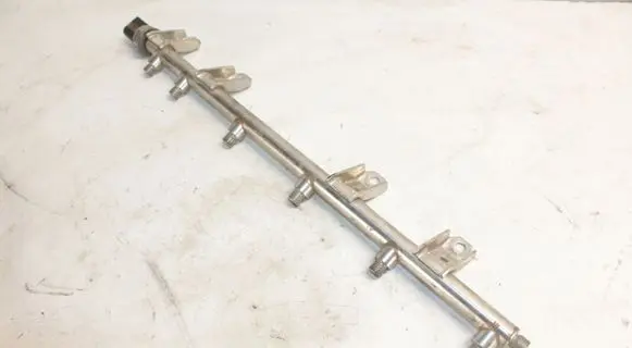 BMW 3 E92 E93 Fuel main line pipe 4548603 7537319