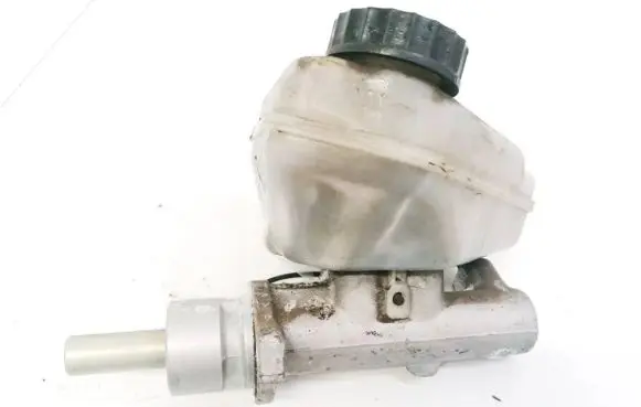 Master brake cylinder