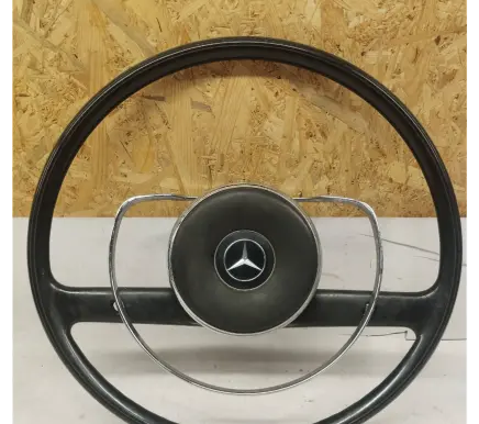 Mercedes-Benz 250 280 W108 Steering wheel 1124600203 A1124600203 1154640201