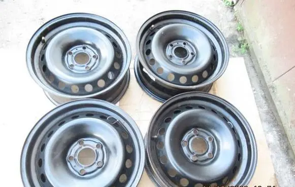 Nissan Pulsar R16 steel rim 40300EY10A