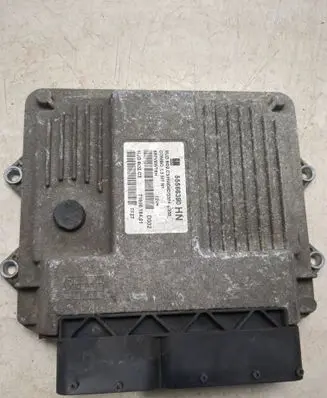 Opel Combo C Engine control unit/module 55566390 6P7V8WT6H 7160018401