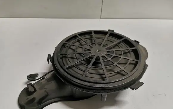 Mercedes-Benz E W211 Subwoofer speaker A2208200202