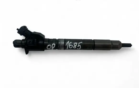 Volvo XC70 Fuel injector 31272690
