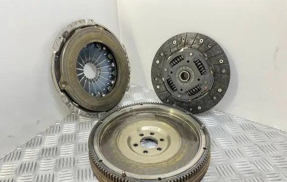 Skoda Octavia Mk3 (5E) Clutch set kit 04L105273 04L141025F 04L141031