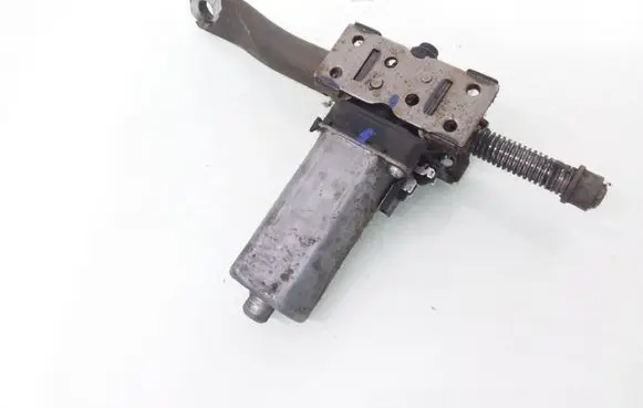 Skoda Superb B6 (3T) Seat adjustment motor 984685104