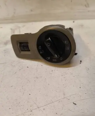 Skoda Octavia Mk1 (1U) Light switch 1U1941565