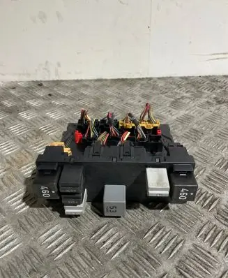 Volkswagen Caddy Comfort/convenience module 3C8937049D F005V00744 H547S2602