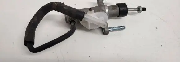 Clutch slave cylinder
