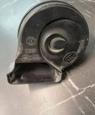 Mercedes-Benz ML W164 Horn signal A0065424220