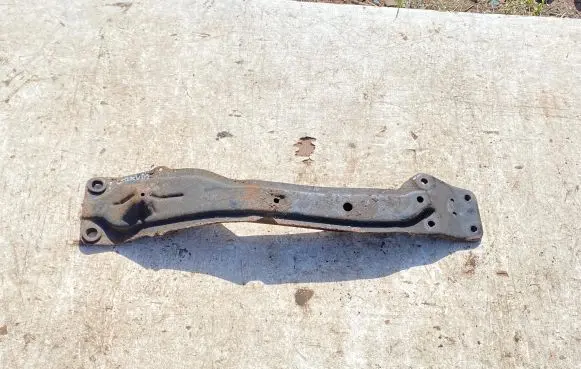 Nissan X-Trail T30 Front subframe