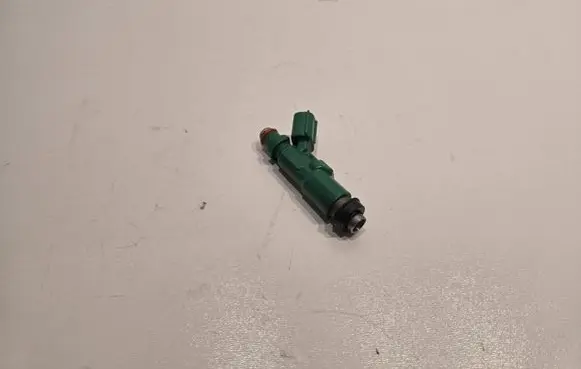 Toyota Prius (XW20) Fuel injector 2325021020