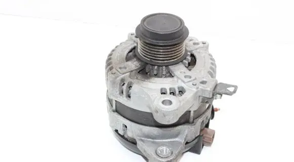 Toyota Avensis T270 Generator/alternator 270600T050