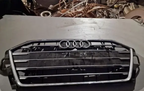 Audi A4 S4 B9 8W Front bumper upper radiator grill 8W0853651DF 8W0853651DH