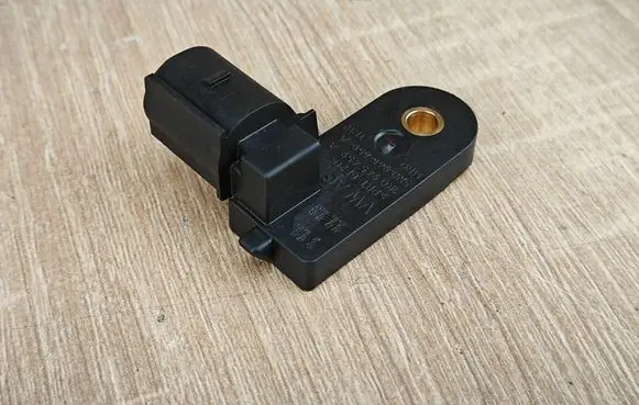 Audi Q3 F3 Master brake cylinder 1K0945459A