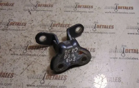 Toyota Avensis T270 Front door lower hinge 