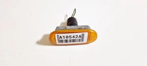 Volkswagen Golf IV Front fender indicator light 3b0949117b