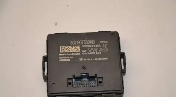 Volkswagen Golf VII Light module LCM 5Q0907530AB 8565