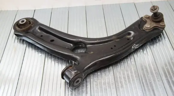 Front lower control arm/wishbone