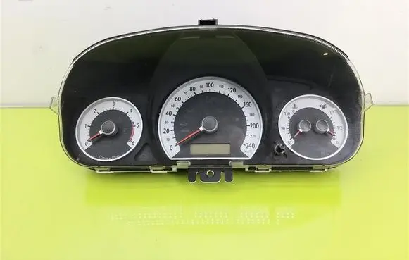 KIA Ceed Speedometer (instrument cluster) 940031H131
