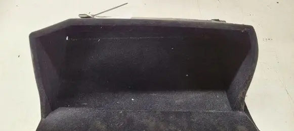 Toyota Avensis T270 Glove box