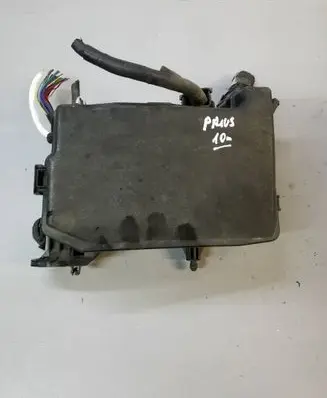 Toyota Prius (XW30) Fuse box set 8266247090