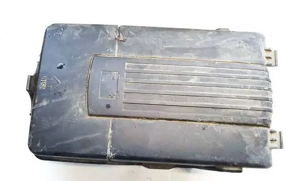 Skoda Superb B6 (3T) Battery box tray cover/lid 3c0915443a