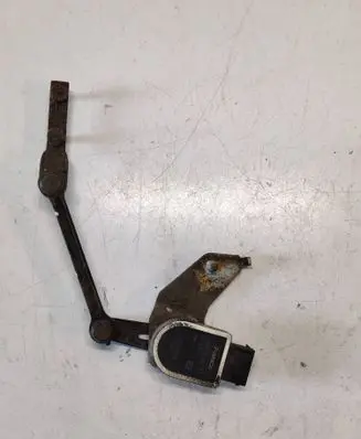 Volvo XC60 Rear air suspension level height sensor 8G9N5A955BA