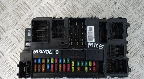 Ford Mondeo MK V BSM Control unit DG9T14B476B