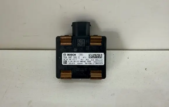 Volkswagen PASSAT B8 Distronic sensor radar 5QA907561E 0203303813 3QF907572A