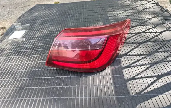 Infiniti Q50 Rear/tail lights W4277 3434716 S2508S105M