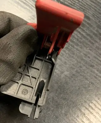 Engine bonnet (hood) release handle