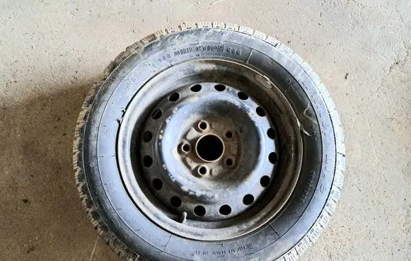 Honda FR-V R15 steel rim 
