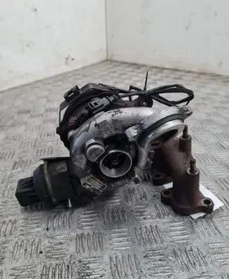 Volkswagen PASSAT B6 Turbo 03L253016