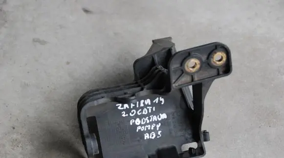 Opel Zafira C ABS pump bracket 13347074