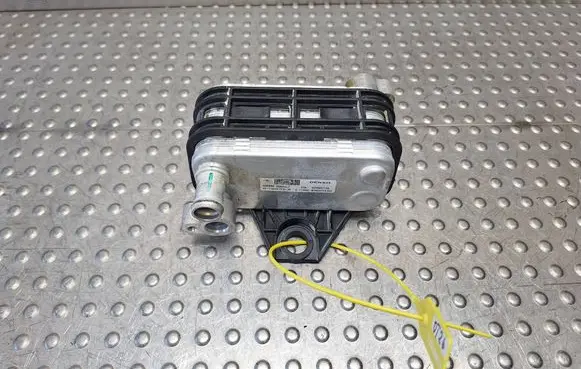 Nissan Townstar Coolant radiator 921643115R
