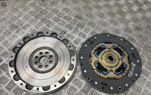 Toyota RAV 4 (XA40) Clutch set kit 8C020428