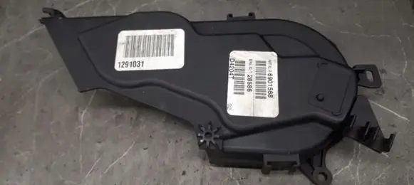 Volvo S40, V40 Timing belt guard (cover) 6901568