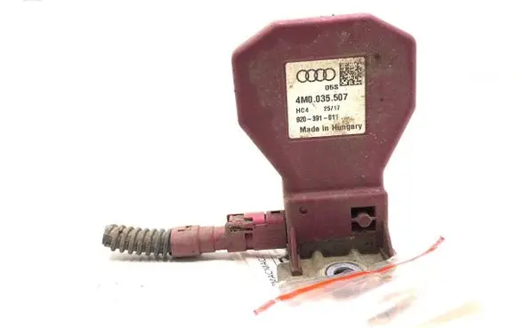 Audi A4 S4 B9 8W Sound amplifier 4M0035507