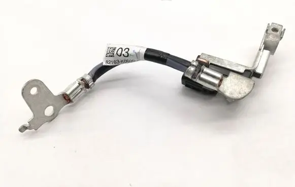 Toyota Yaris XP210 Positive wiring loom 