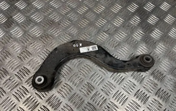 Rear control arm